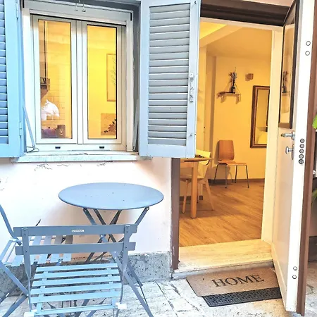 Elegant At Vatican Museum