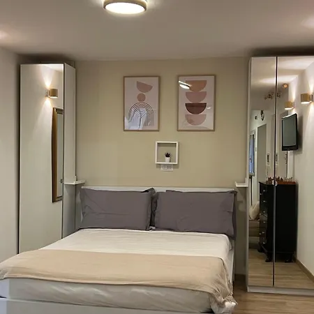 Apartamento Elegant At Vatican Museum *