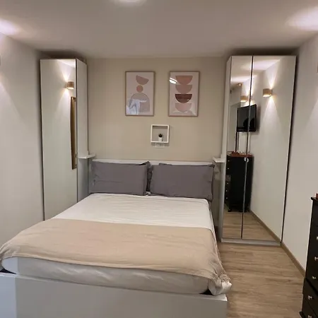 Elegant At Vatican Museum